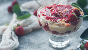 Coppette di crema pasticcera e fragole - senza glutine, senza latticini.
