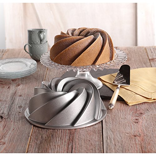 Nordic Ware Platinum Collection Stampo per dolci - Per ciambelloni, torte, alimenti salati