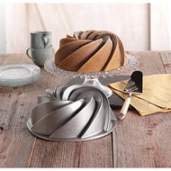 Nordic Ware Platinum Collection Stampo per dolci - Per ciambelloni, torte, alimenti salati